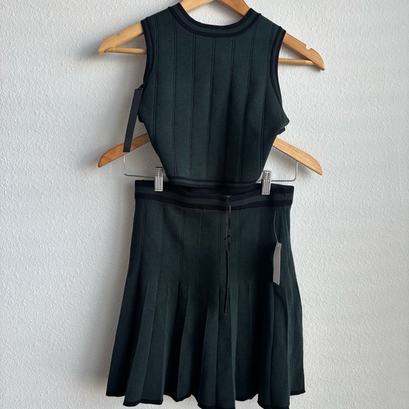 NWT House of Harlow 1960 Revolve Ribbed Green Knit Sweater Vest Skirt Set XS - Picture 2 of 12
